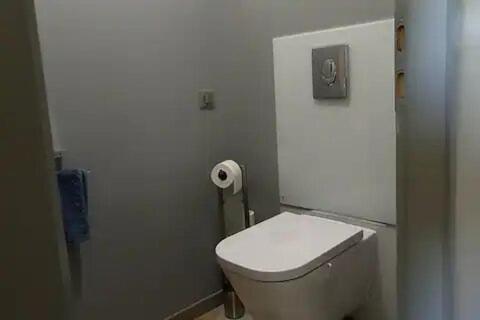 Logement Lumineux, Entierement Renove Avec Jardin Caumont-sur-Durance Bagian luar foto