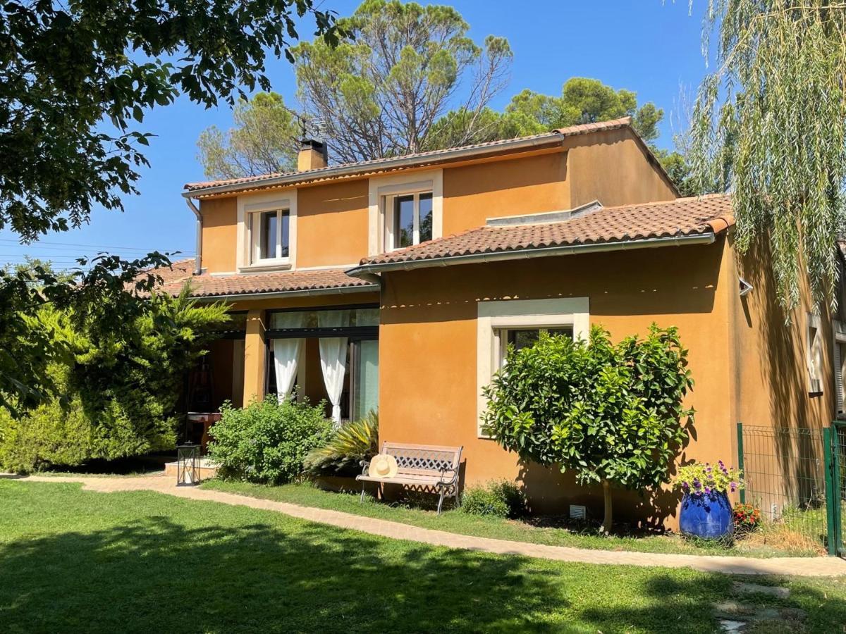 Logement Lumineux, Entierement Renove Avec Jardin Caumont-sur-Durance Bagian luar foto