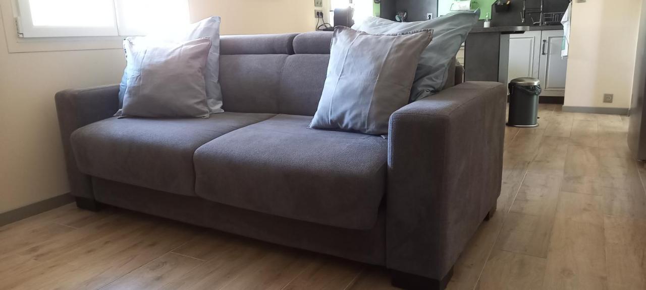 Logement Lumineux, Entierement Renove Avec Jardin Caumont-sur-Durance Bagian luar foto